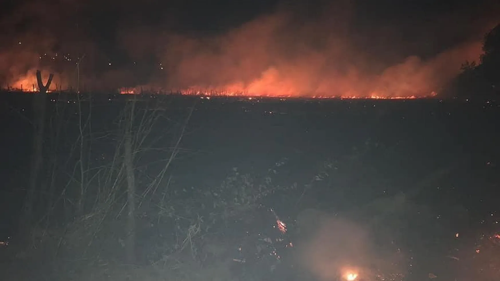 Ortaca'daki yangını söndürme çalışmaları devam ediyor