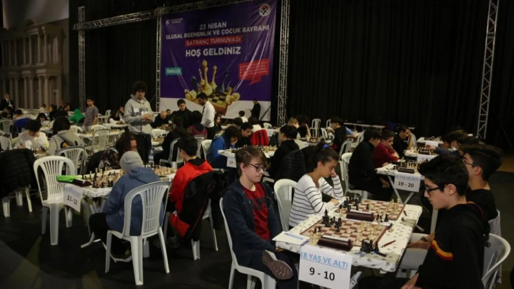 23 Nisan satranç turnuvası heyecanı