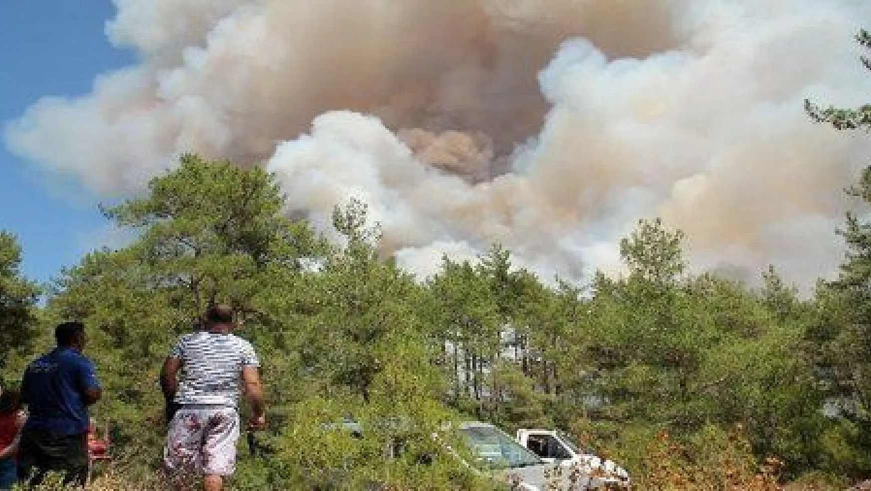 Marmaris'te orman yangını: Kontrol altına alınamıyor