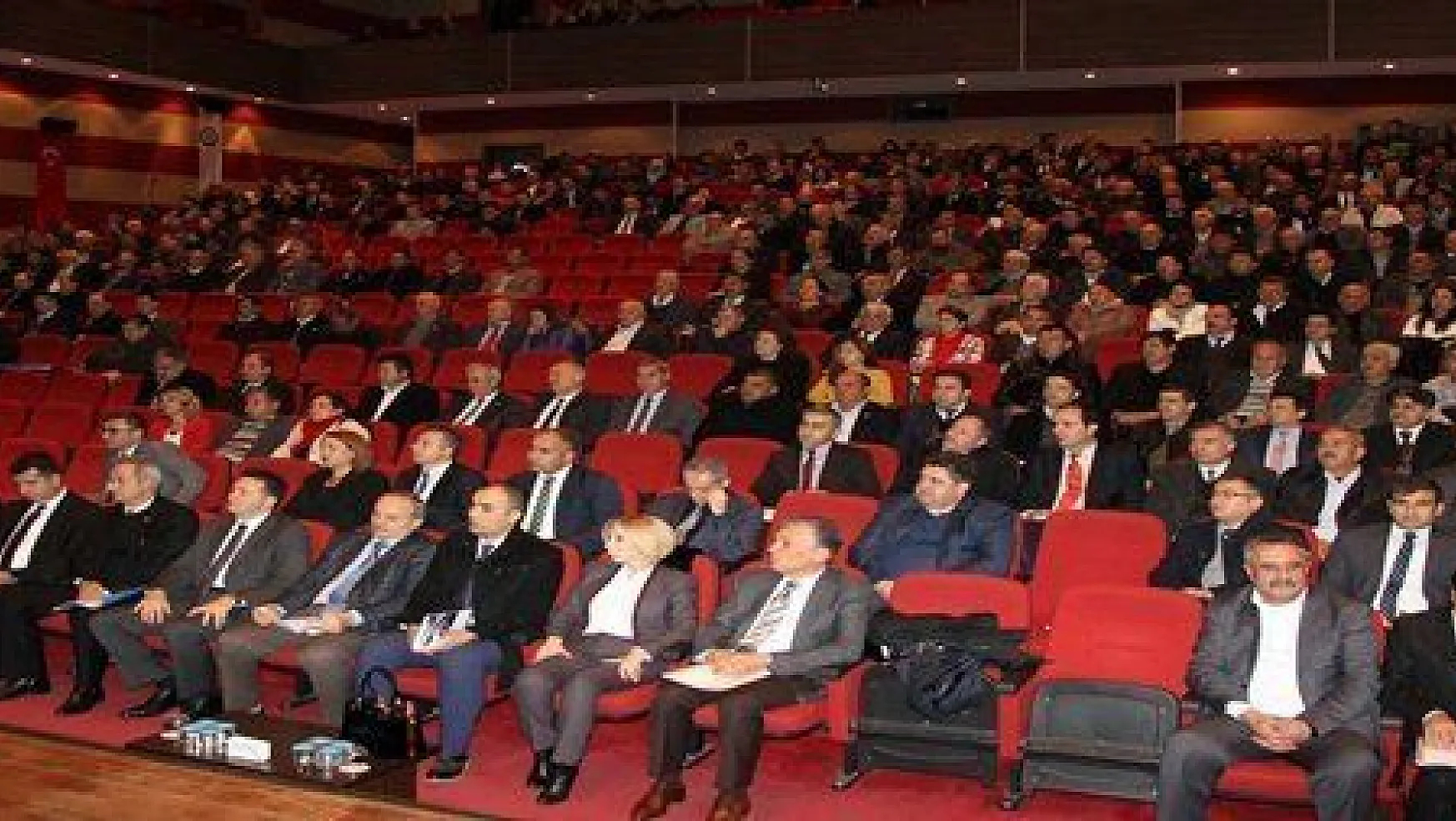 'HALK TOPLANTISI' GAZİ MUSTAFA KEMAL ATATÜRK KÜLTÜR MERKEZİ SALONUNDA YAPILDI...