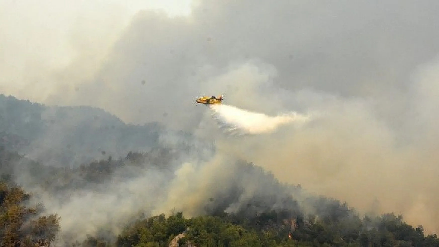 6 bin hektarın küle döndüğü Köyceğiz'de yangın devam ediyor