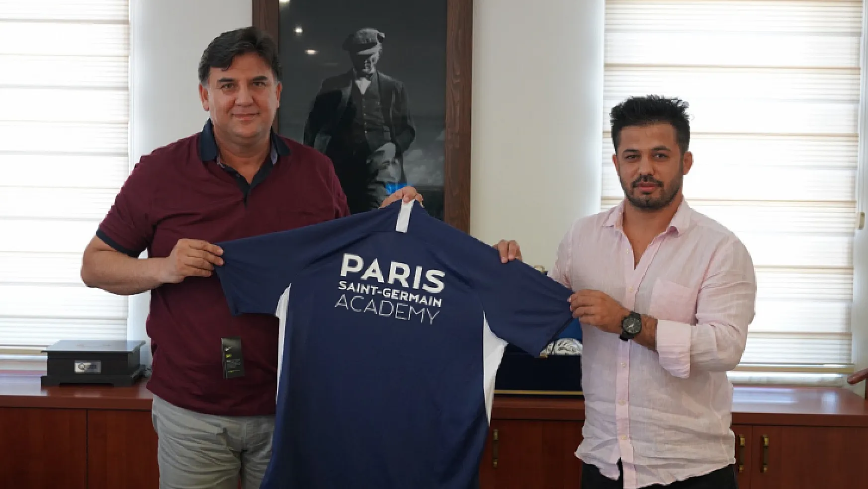 Acar'dan Karaca'ya PSG forması