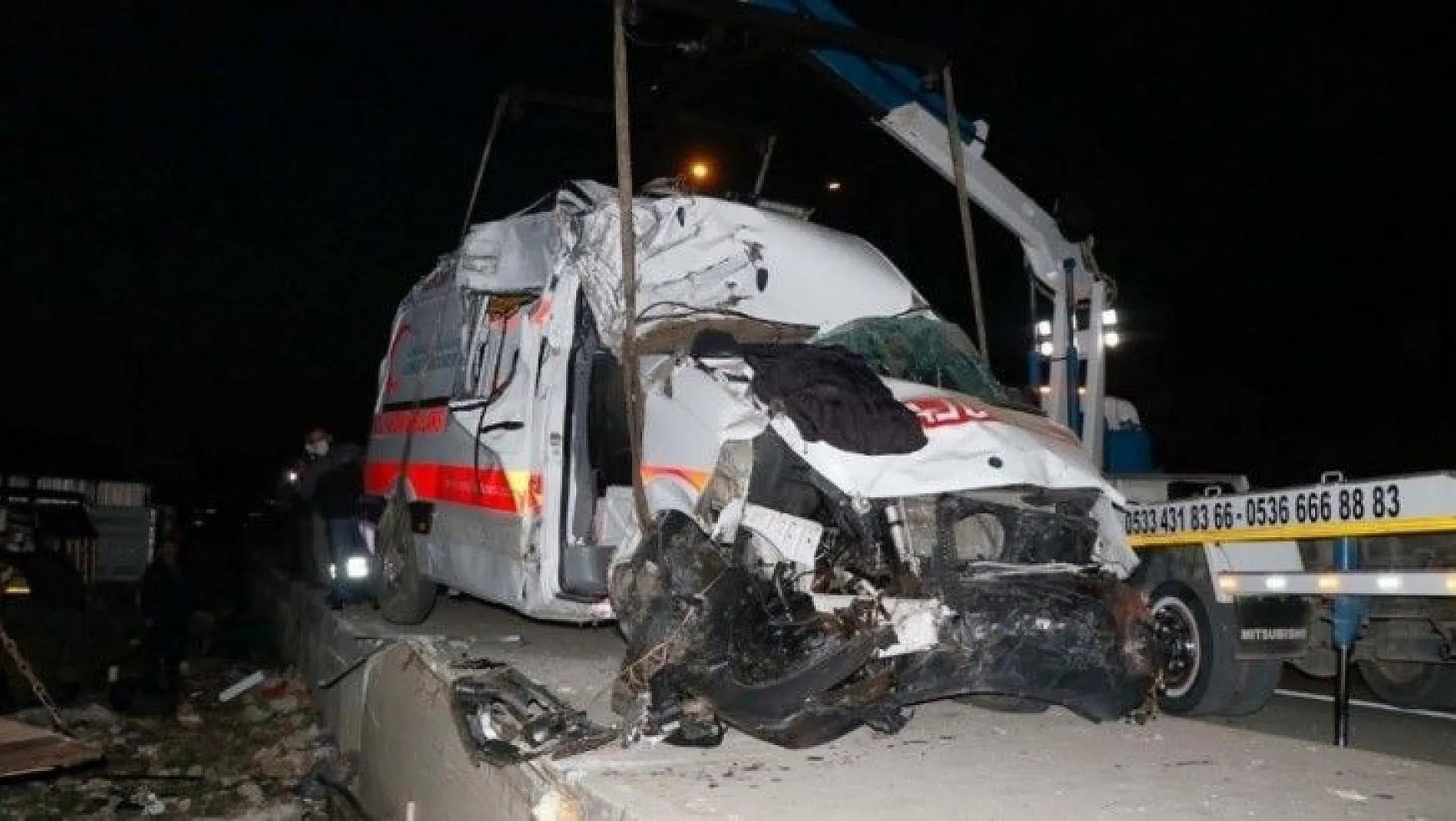 Ambulans Şöförü hayatını kaybetti