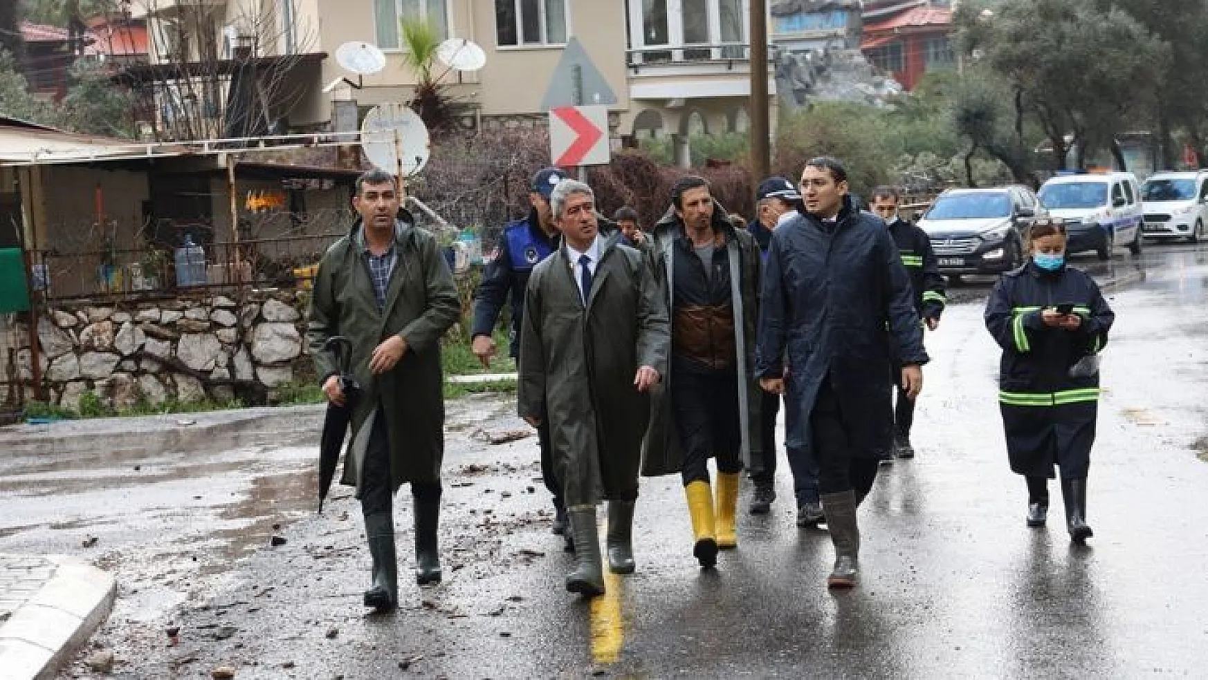 Başkan Oktay'dan yangın ve sel felaketlerinin ardından yetkili kurumlara çağrı