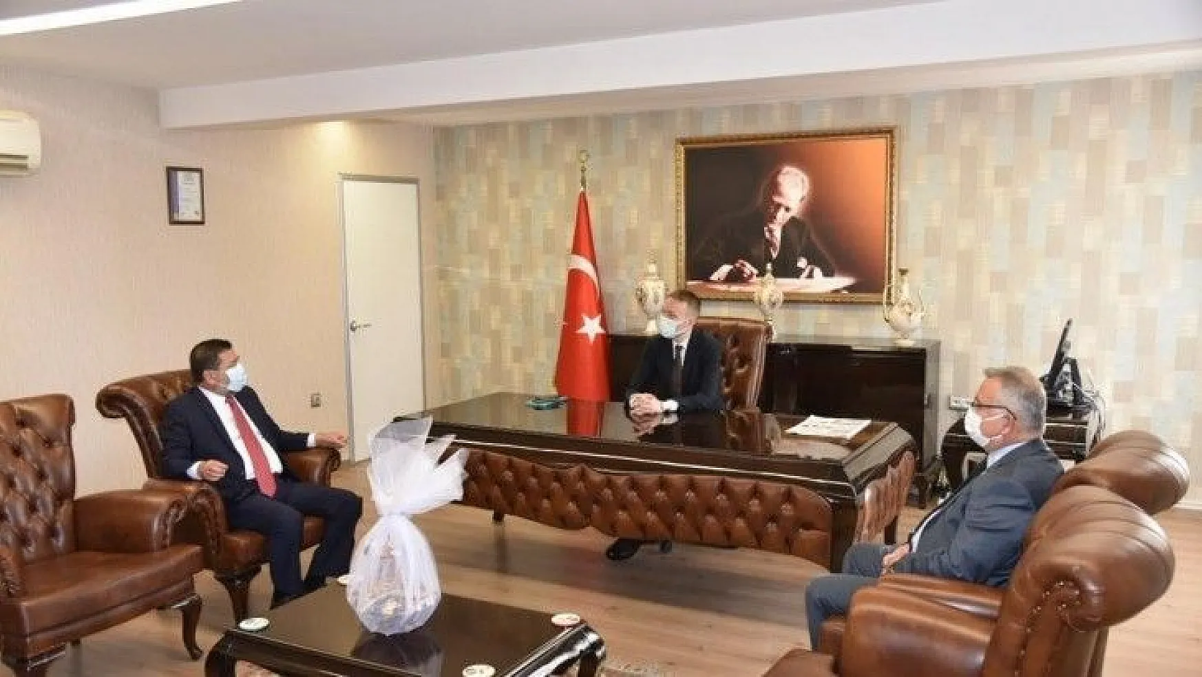 Başkan Tokat'tan Kaymakam Böke'ye ziyaret