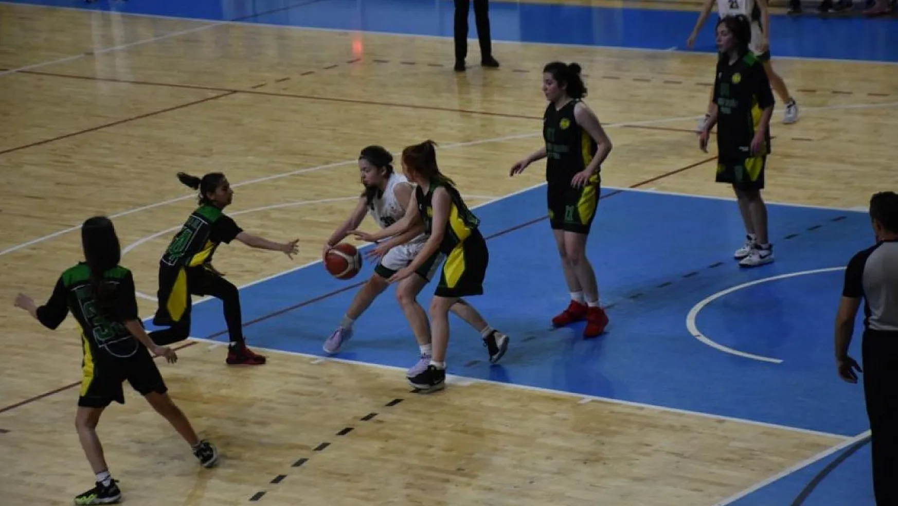 Basketbol Anadolu Şampiyonası Başladı