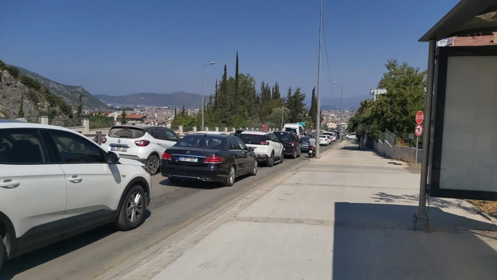 Bayram öncesi Fethiye'de trafik yoğunluğu