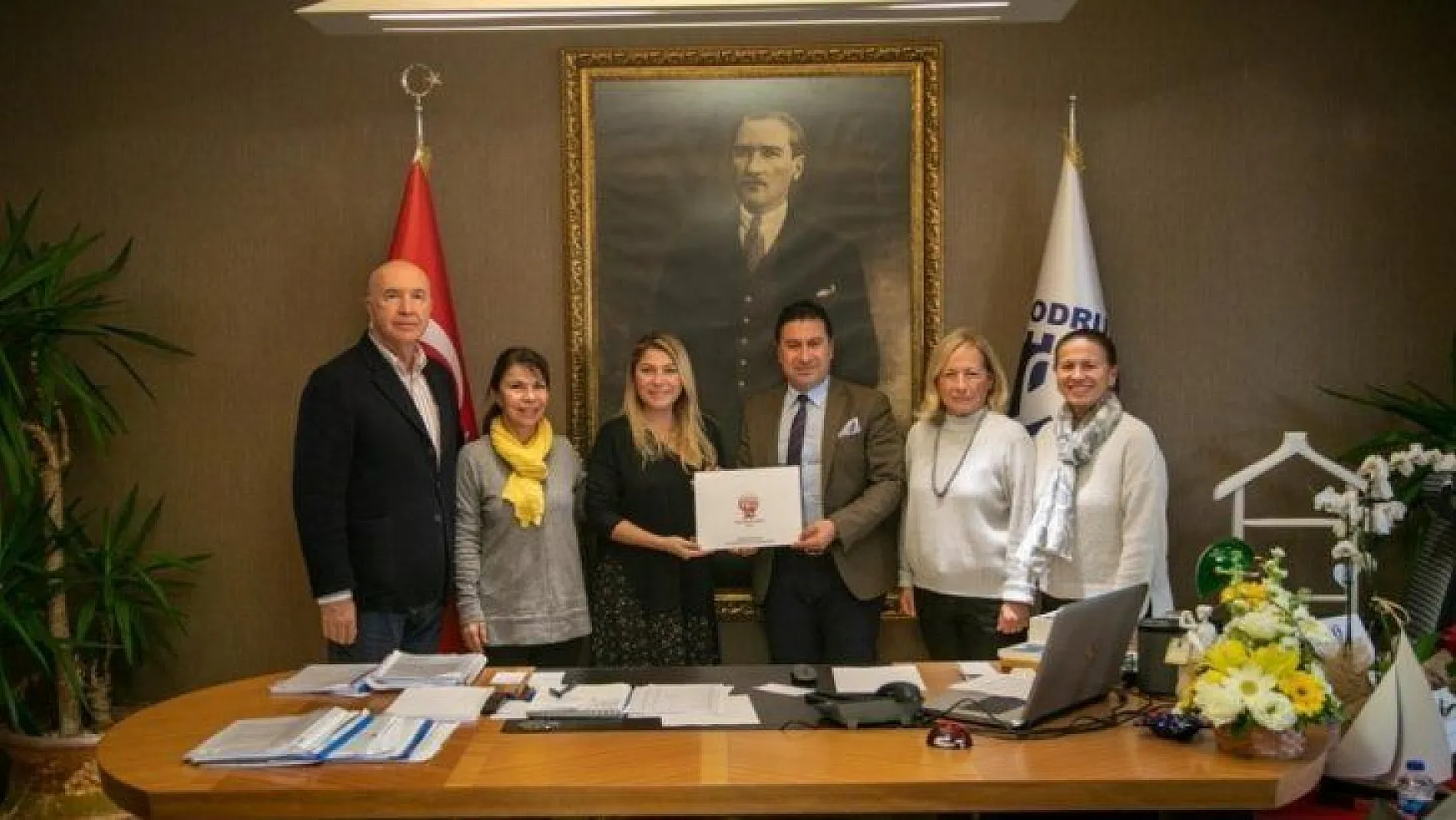 Bodrum Belediyesi 18 TEV bursiyerine destek oldu