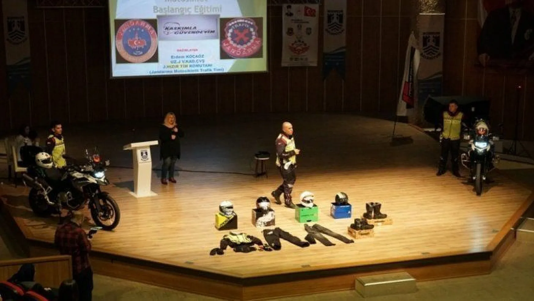 Bodrum'da lise öğrencilerine 'Kaskımla Güvendeyim' semineri verildi