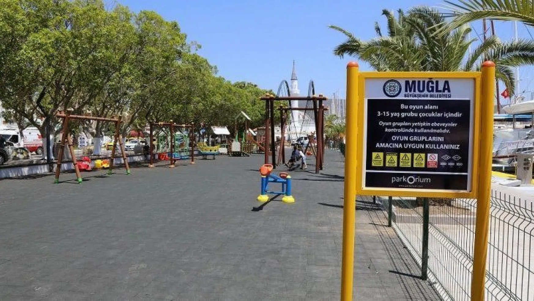 Bodrum Limanında çocuklara özel oyun parkları