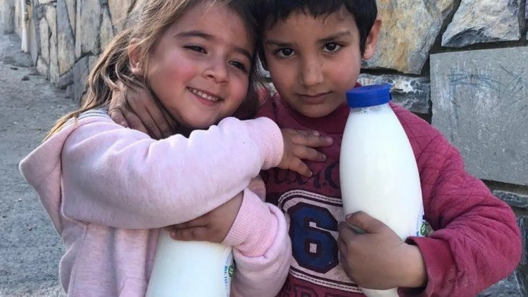 Bodrumlu çocuklar 'Halk Süt' içiyor