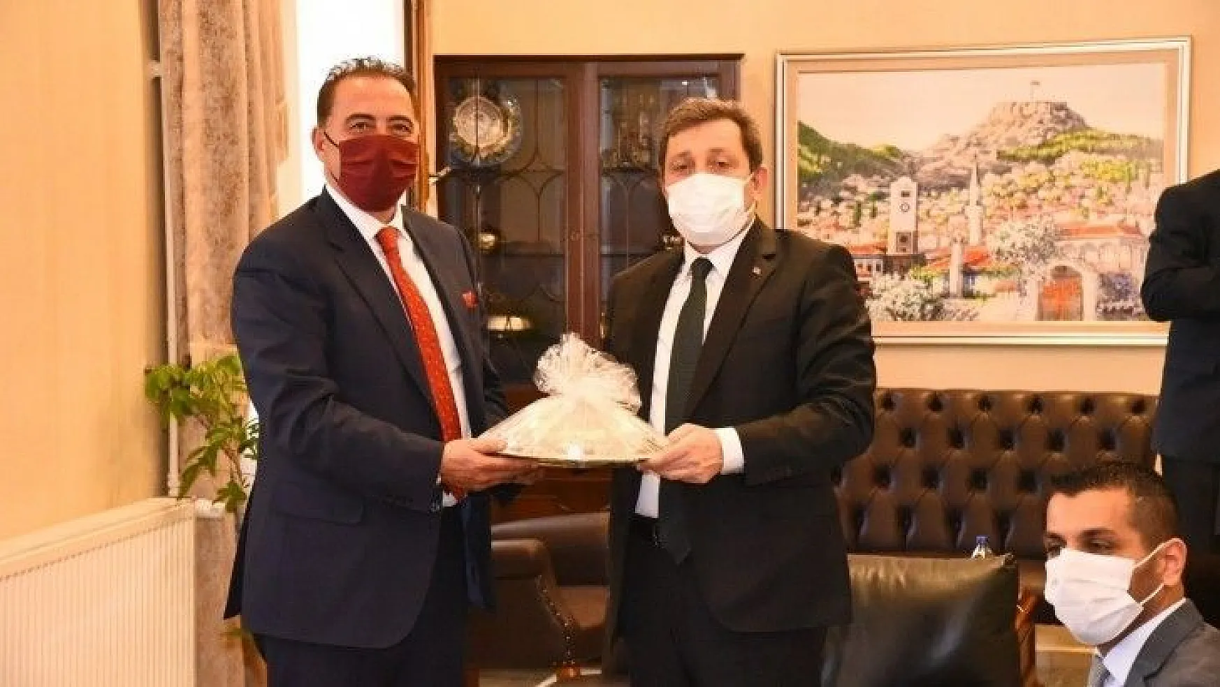 Cezayir'in Ankara Büyükelçisi'nden Vali Tavlı'ya ziyaret