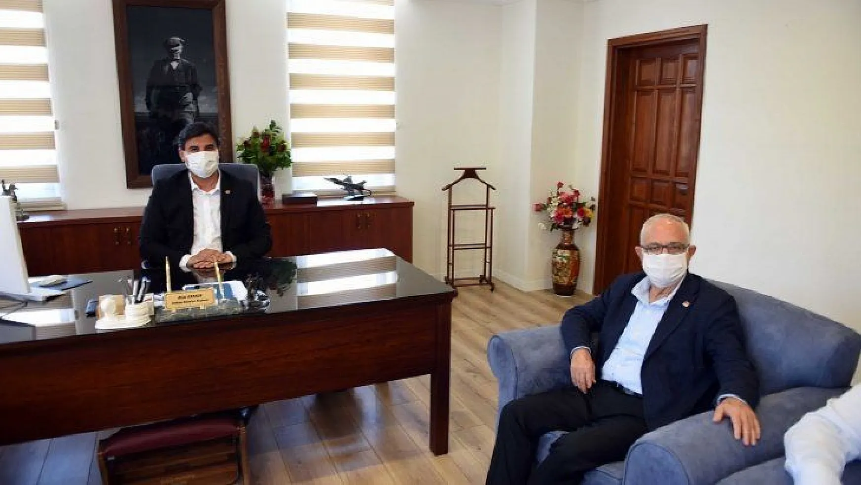 CHP İl Başkanı Zeybekoğlu'dan Karaca'ya ziyaret