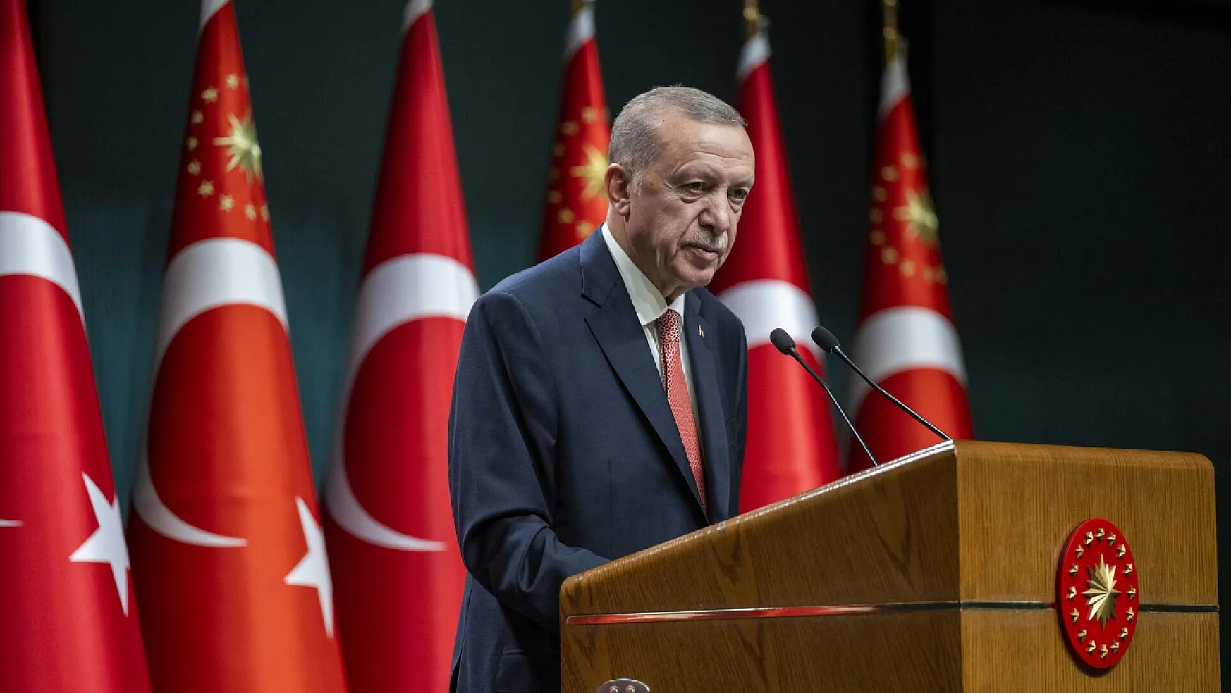 Cumhurbaşkanı Erdoğan'dan asgari ücrete tek zam mesajı: Bir kez verilecek zamla bu iş biter