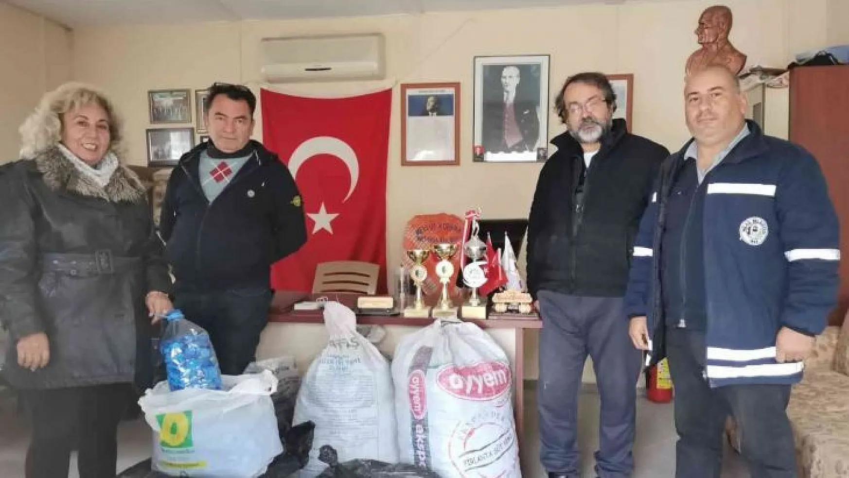 Dünya Türkleri Derneği'nin topladığı kapaklar engellilere umut oluyor