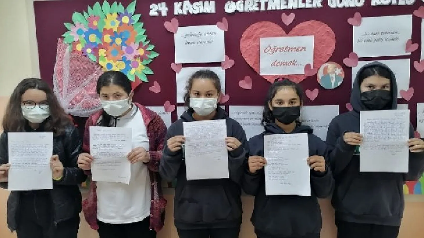 Eşen Anadolu Lisesi öğrencilerinden Şehit öğretmenlerin ailelerine mektup ve şiir