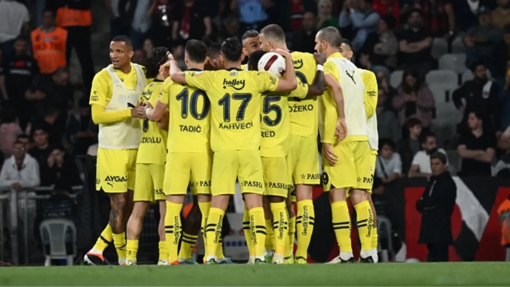 Fenerbahçe, Süper Lig'de deplasman galibiyeti rekorunu kırdı