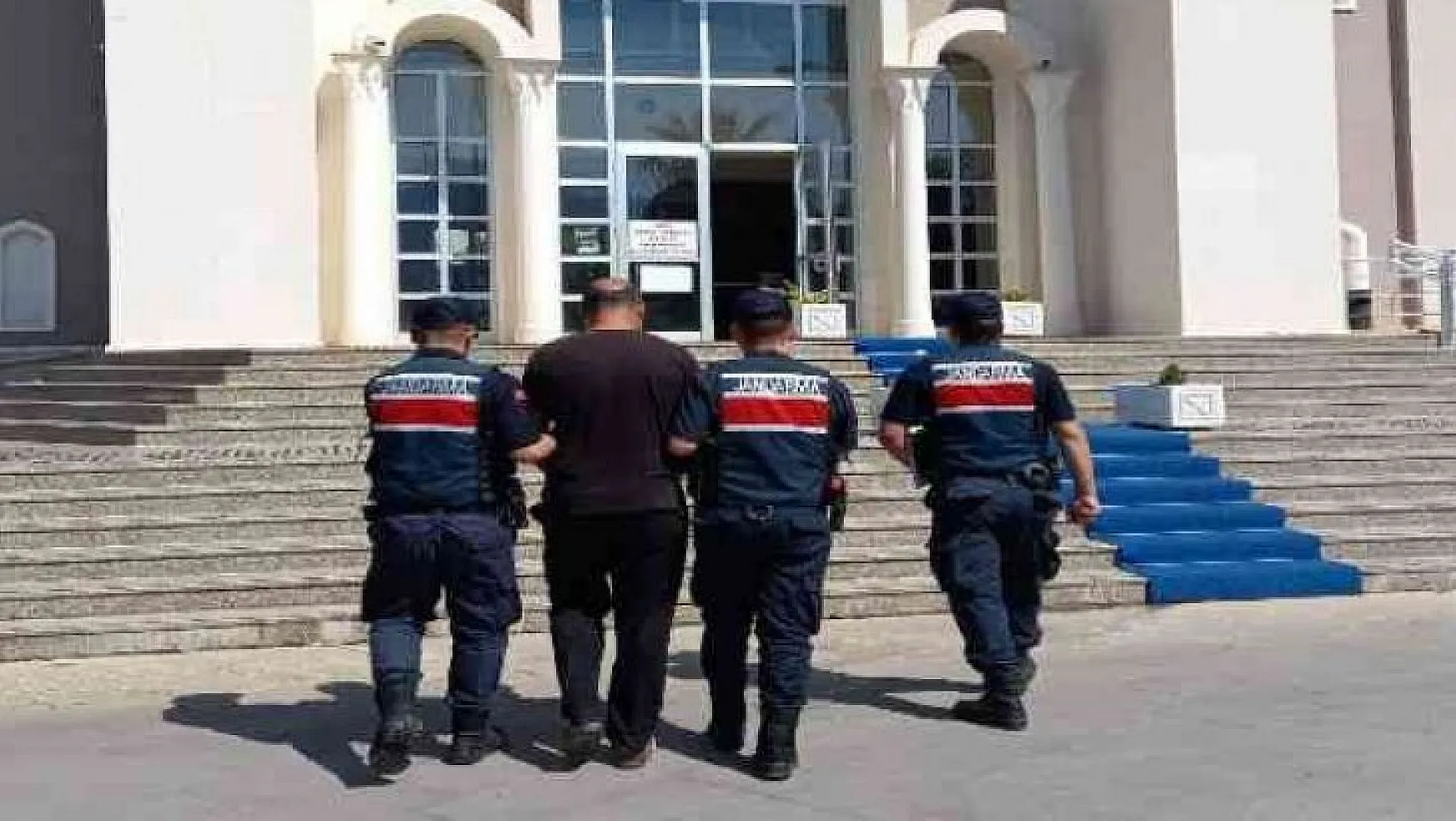 Fethiye'de baz istasyonundaki aküleri çaldığı iddia edilen zanlı tutuklandı