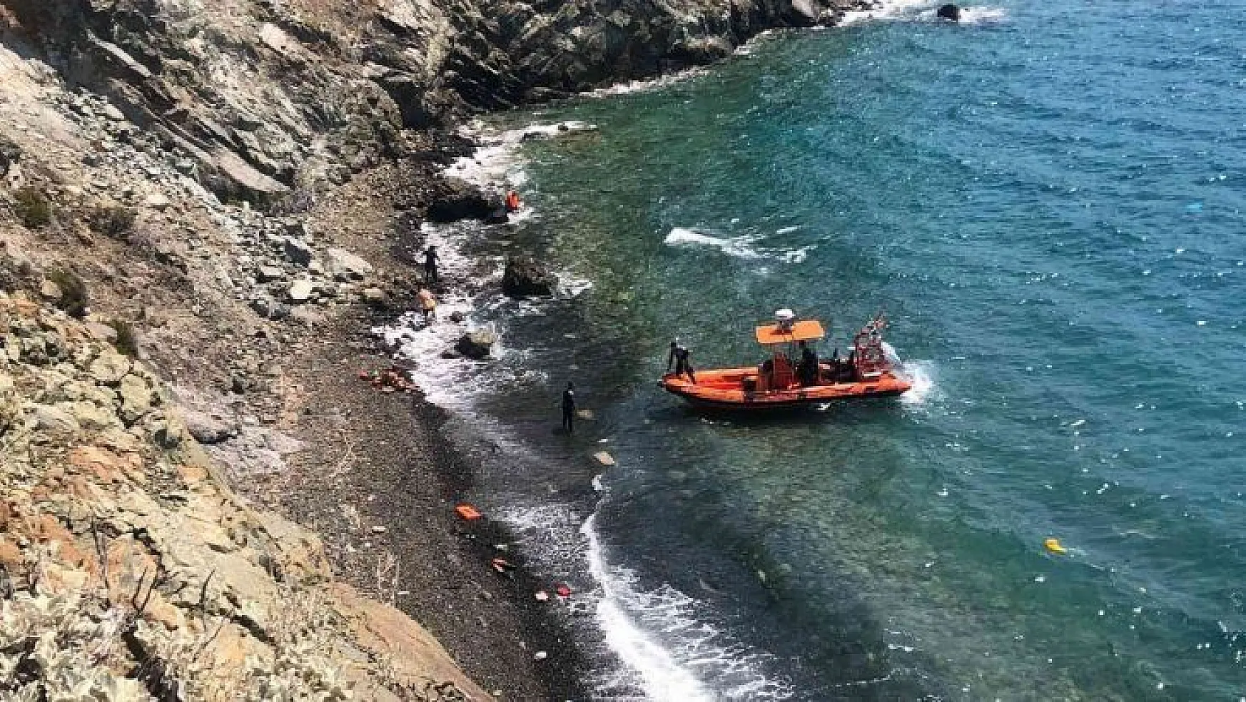 Fethiye'de tekne battı: 6 kişiyi sahil güvenlik ekipleri kurtardı