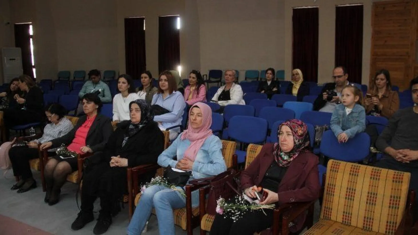 Kadınlara özel seminer