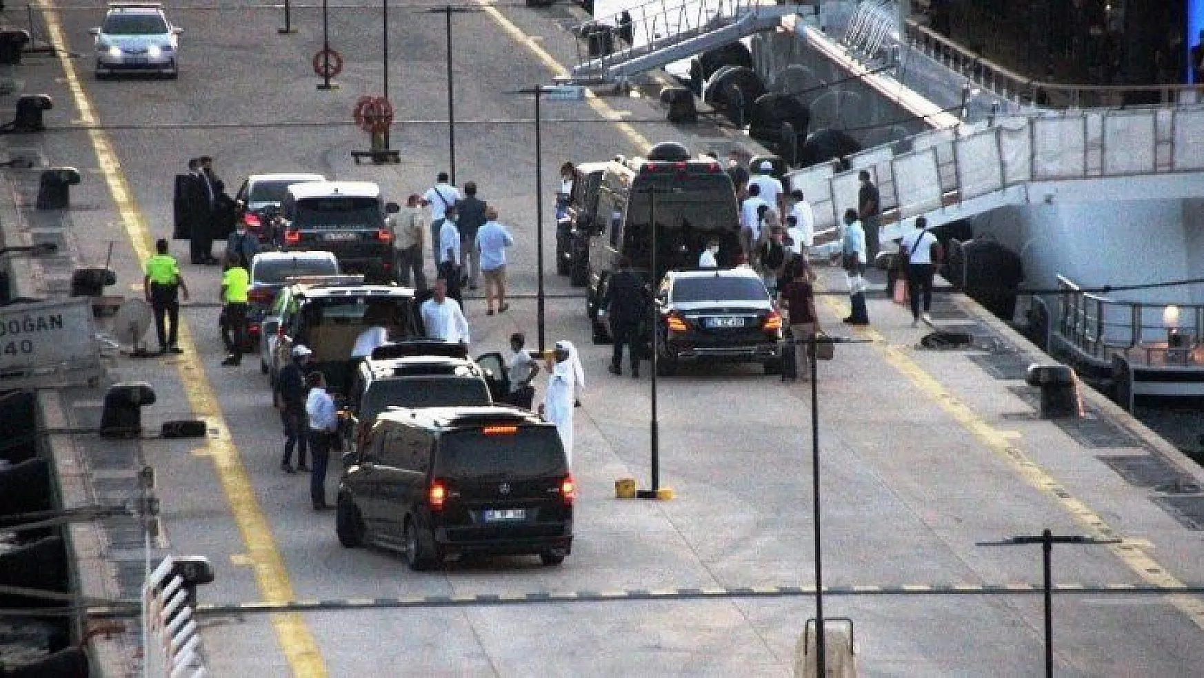 Katar kraliyet ailesi, 2 kamyon eşya 500 valizle Bodrum'a geldi.