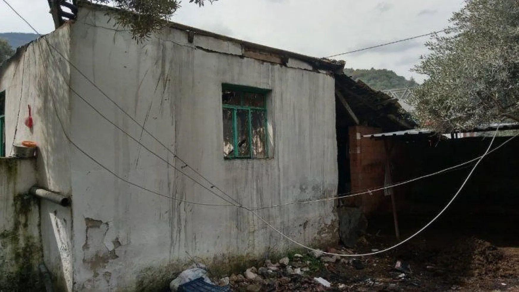 Kore Gazisinin evi yandı