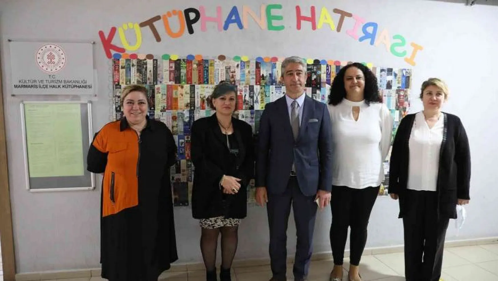 Marmaris Belediyesi Ahu Hetman Okulu'na kütüphane kazandırdı