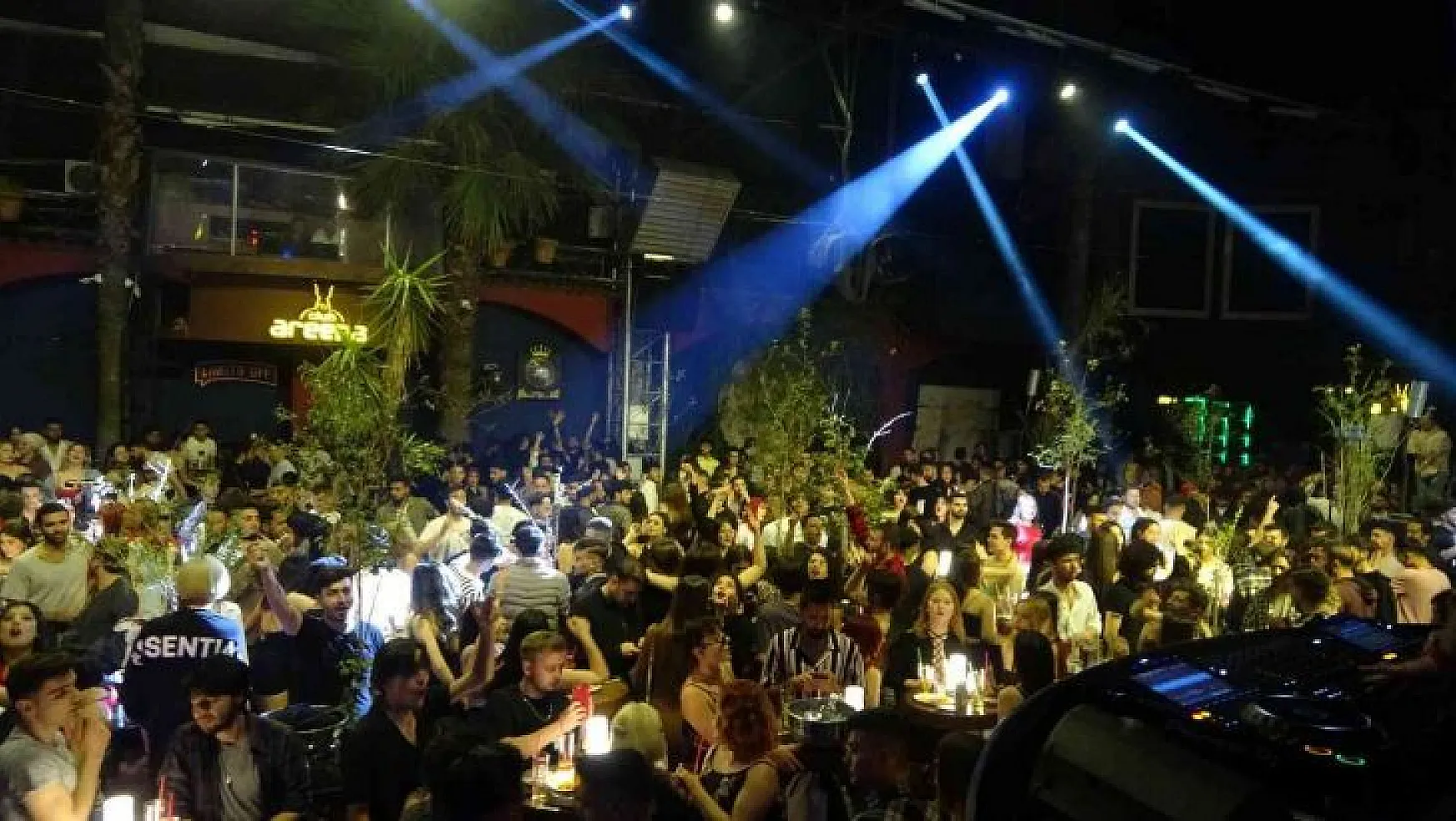 Marmaris'in en büyük diskosu Areena Club 'Yaza merhaba' açılışı yaptı