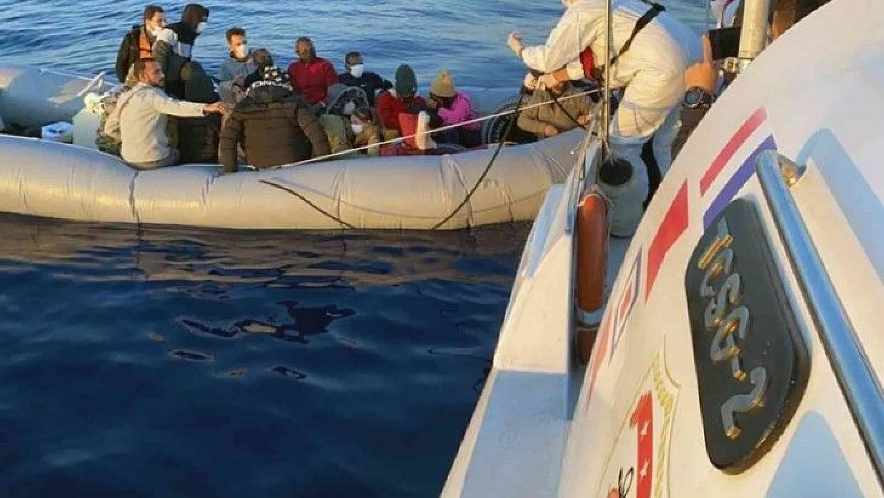 Marmaris'te 27 göçmen kurtarıldı