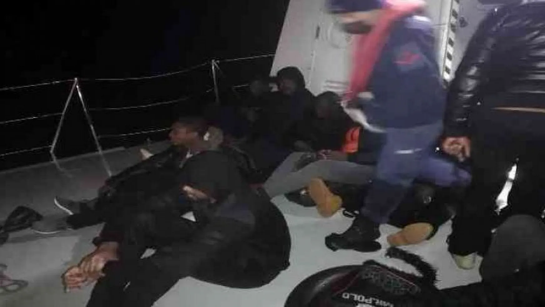 Marmaris'te 29 düzensiz göçmen kurtarıldı