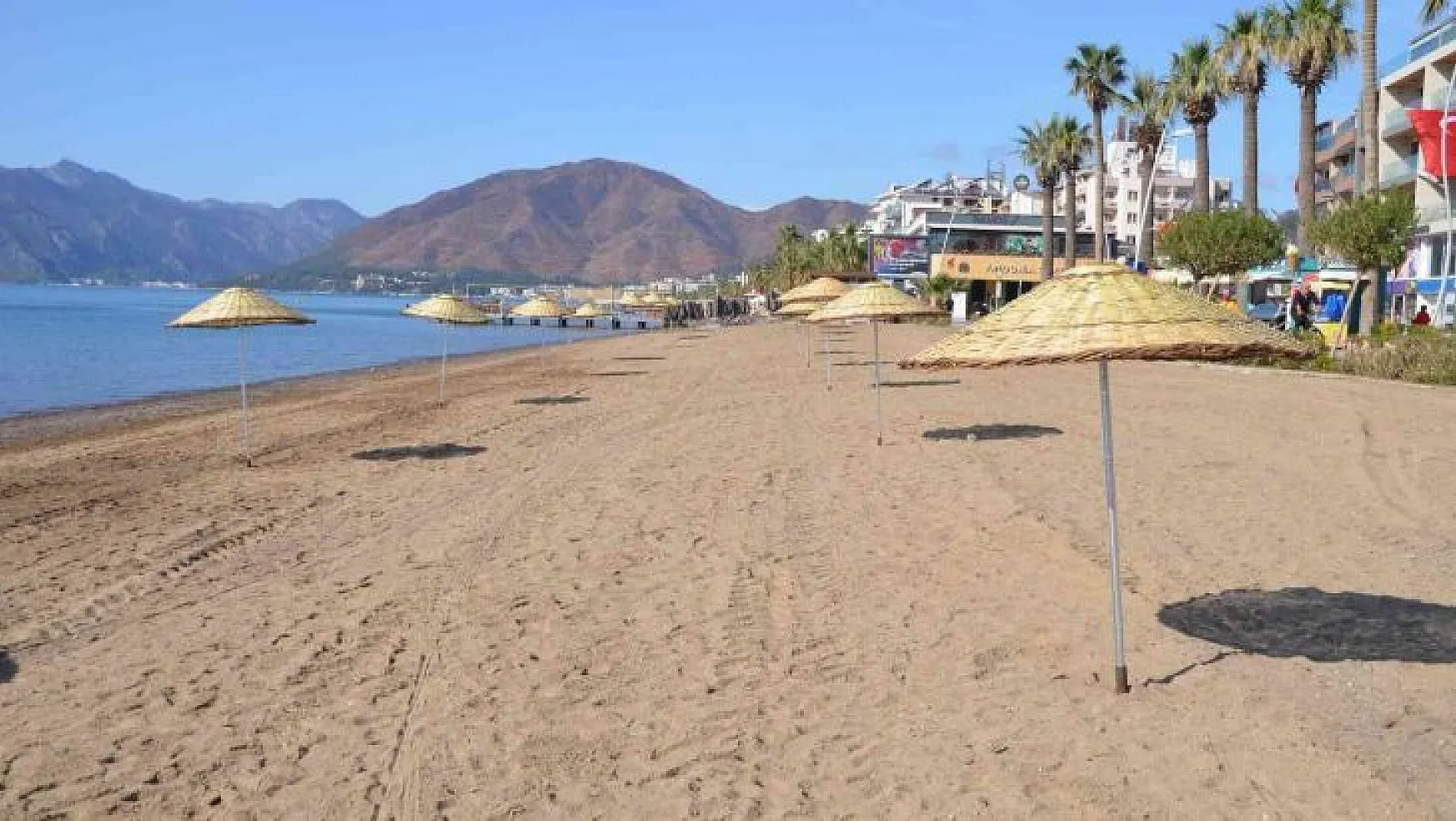Marmaris'te halk plajları yaza hazırlanıyor