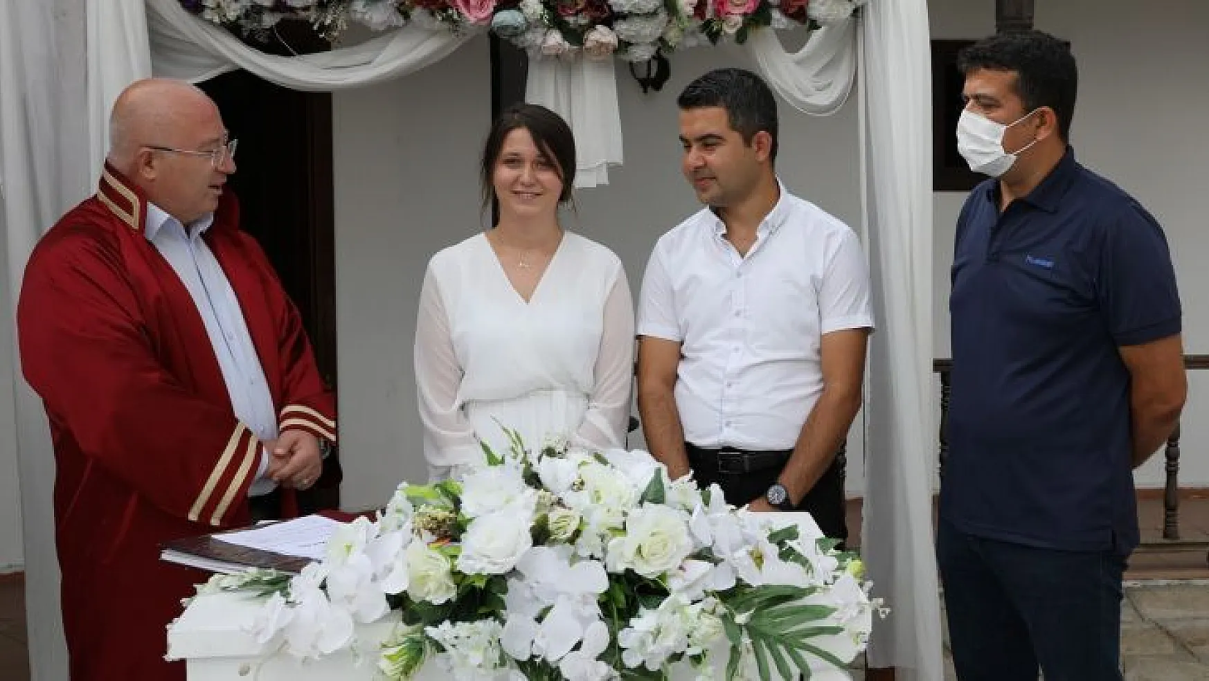 Menteşe'de 2021 Yılında 695 Çiftin Nikahı Kıyıldı