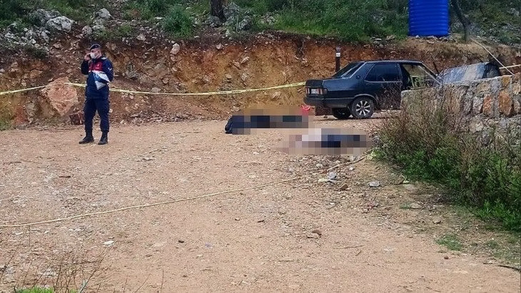 Menteşe'de cinayet: baba ve oğlunu öldürüp kaçtı