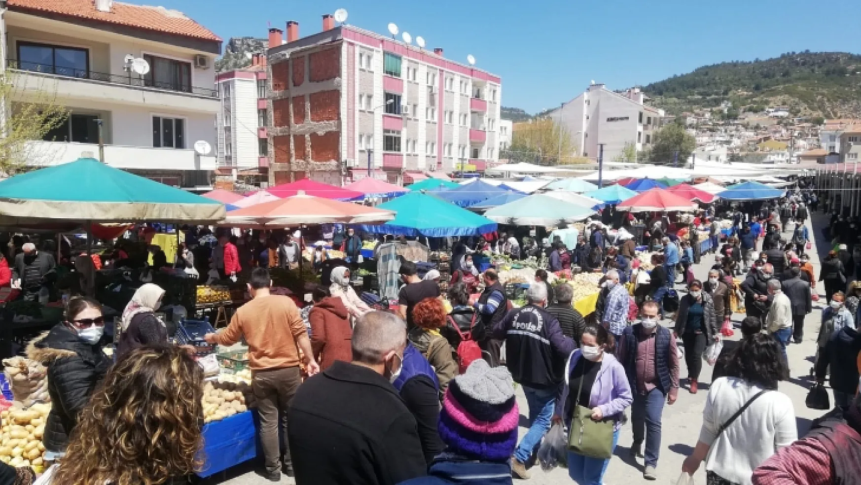 Menteşe'de 'Korona' Pazarı