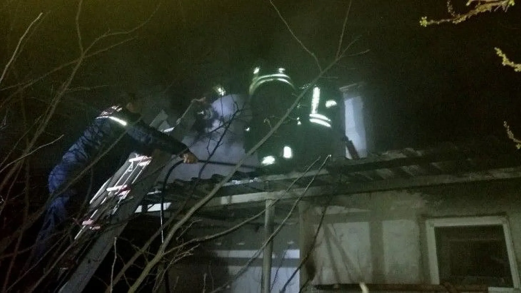 Menteşe Karabağlar Yaylası'nda ev yangını