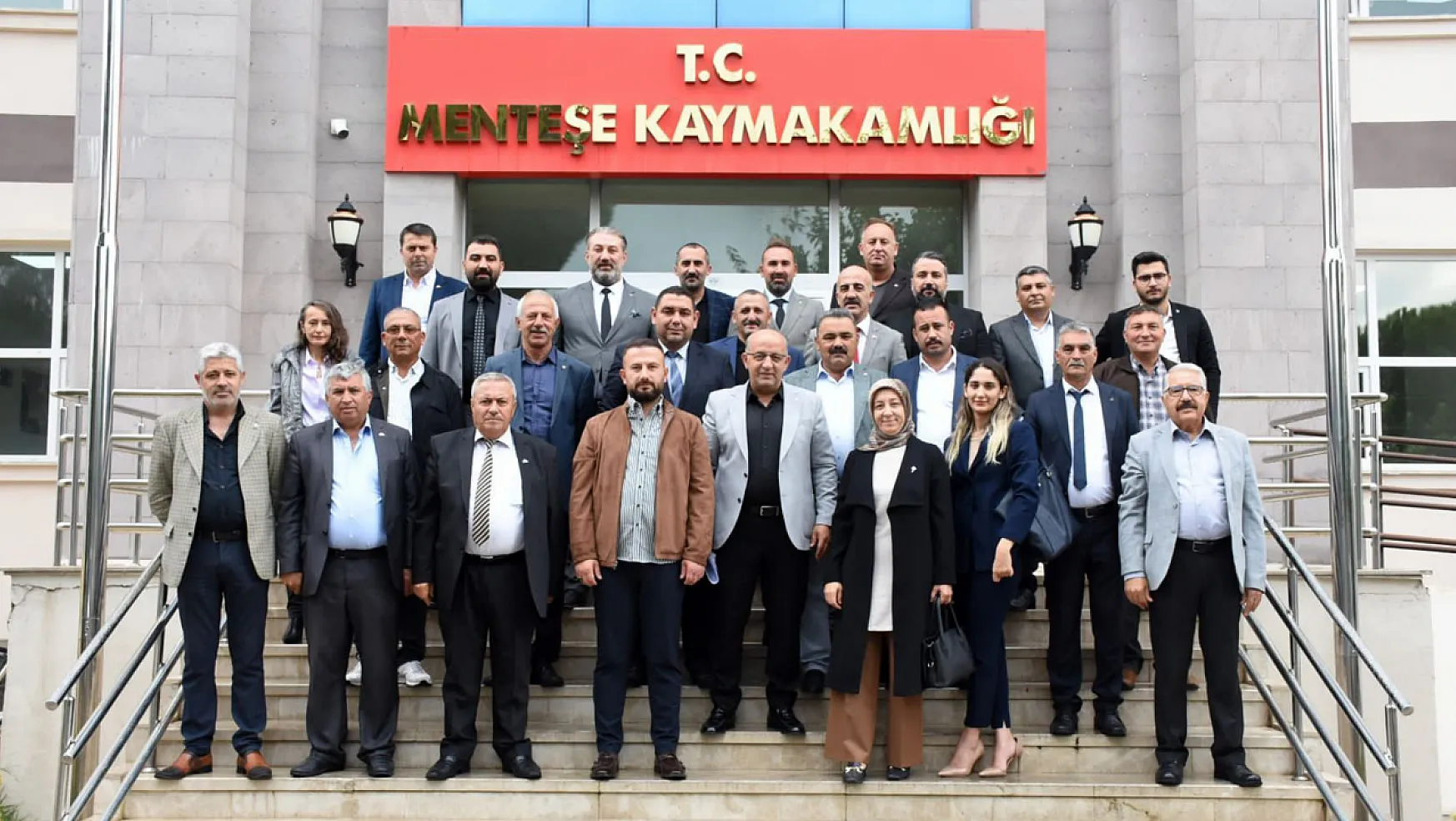 MHP Muğla İl Başkanı Akarfırat mazbatasını aldı