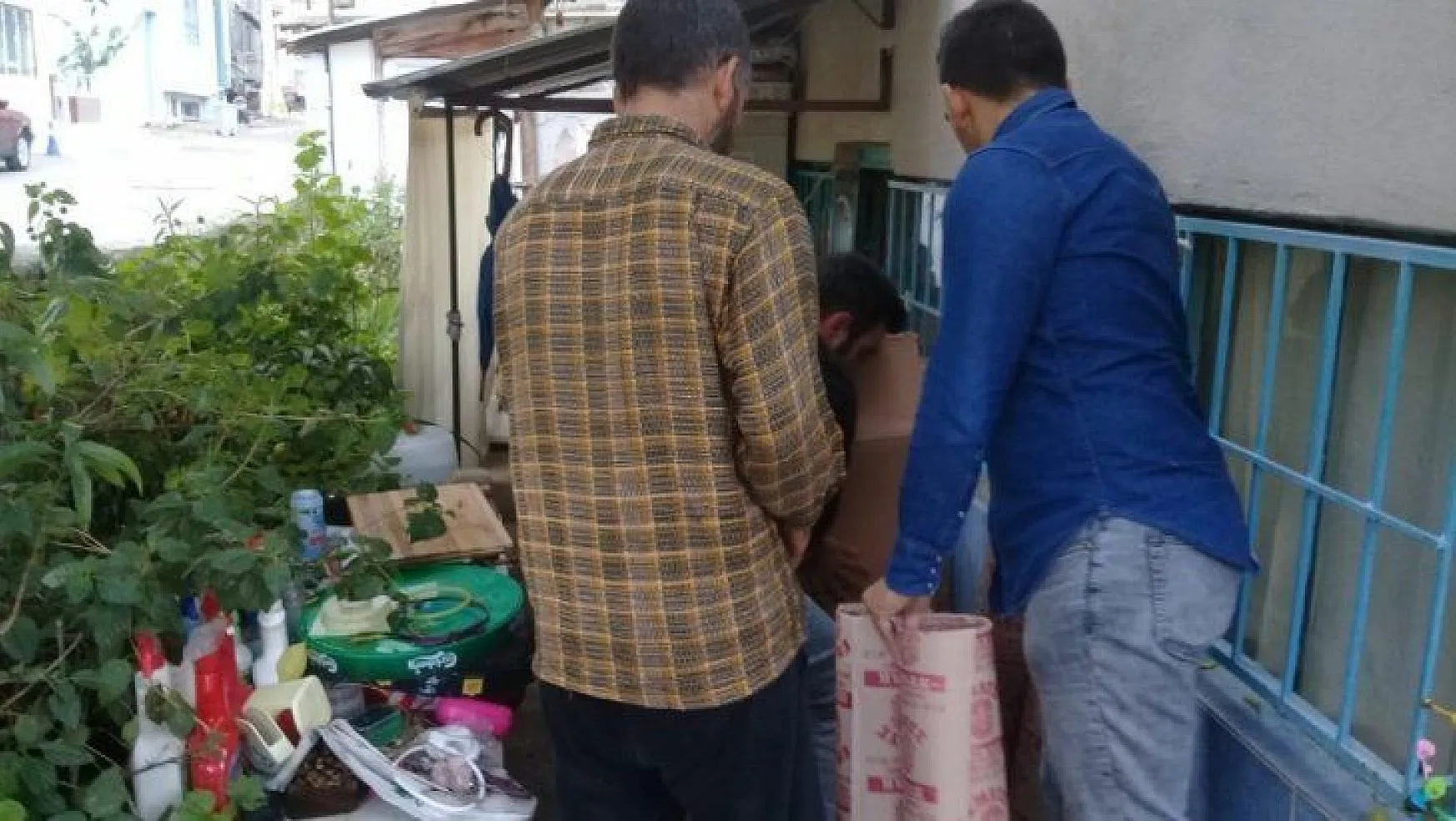 Milas Belediyesi'nden ihtiyaç sahiplerini ısıtan yardım