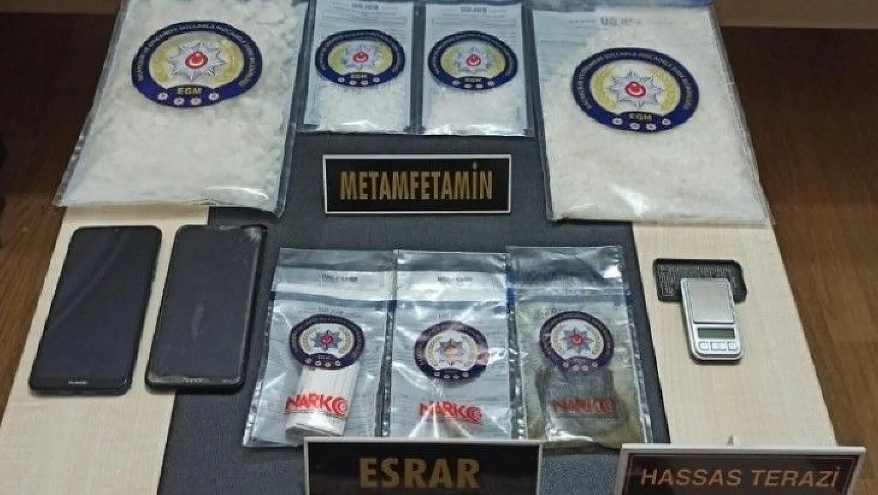 Milas'ta 1 kilo 620 gram metamfetamin ele geçirildi