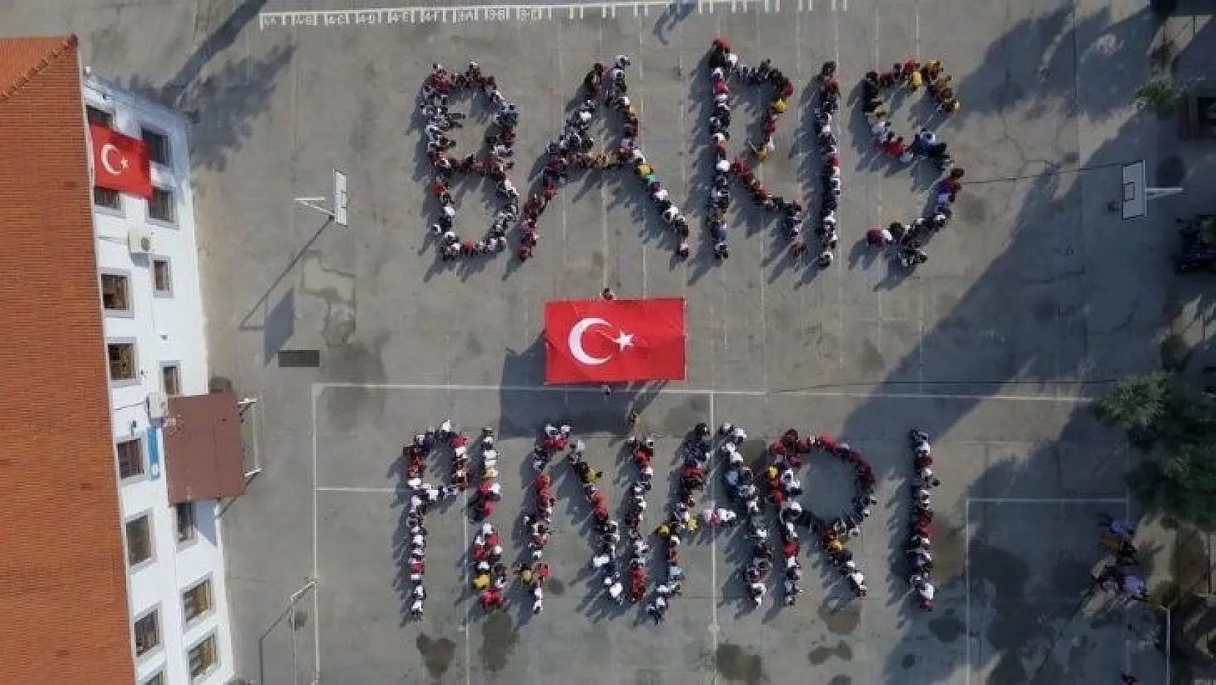 Milaslı öğrencilerden Barış Pınarı Harekatı'na videolu destek