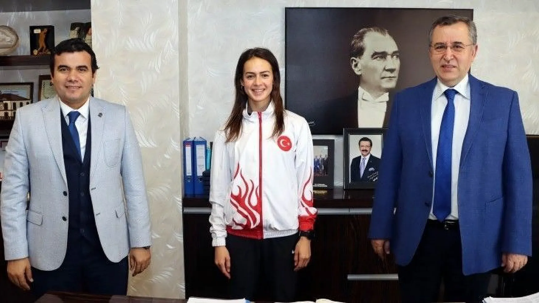 Milli Atlet Elif Dağdelen'den Başkan Çıralı'ya Ziyaret