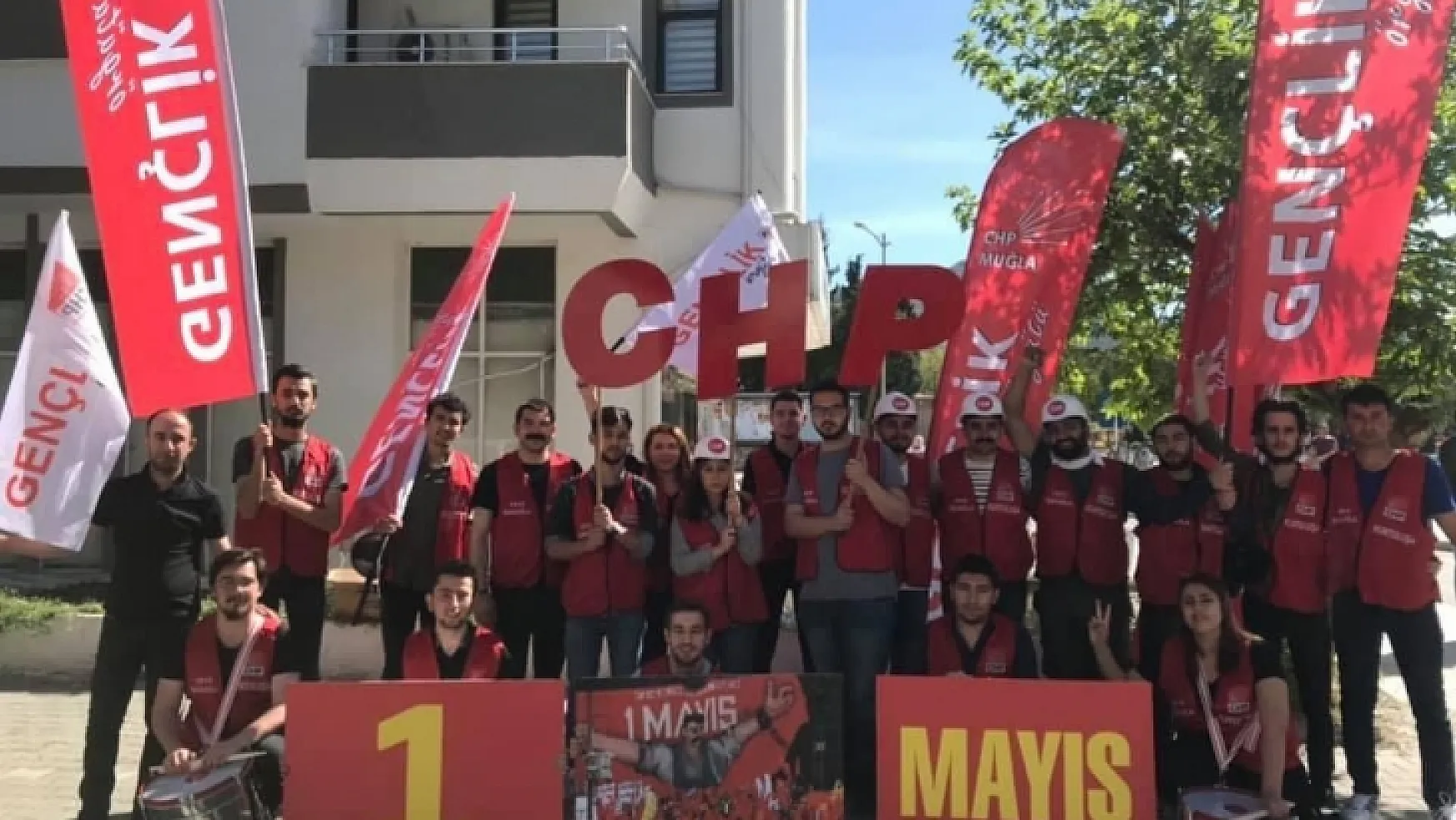 Muğla CHP  Gençlik Kolları 1 Mayıs bildirisi