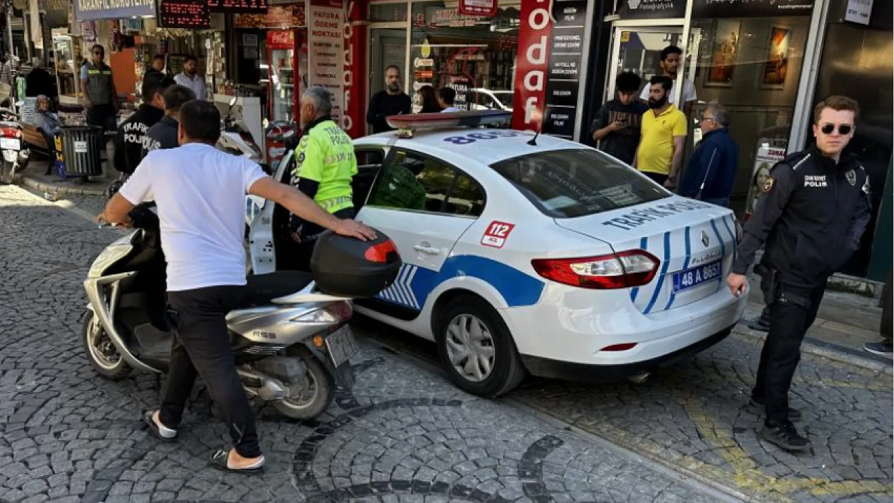 Muğla'da Polisin 'Dur' ihtarına uymayarak kaçmaya çalışan motosiklet sürücüsü tutuklandı