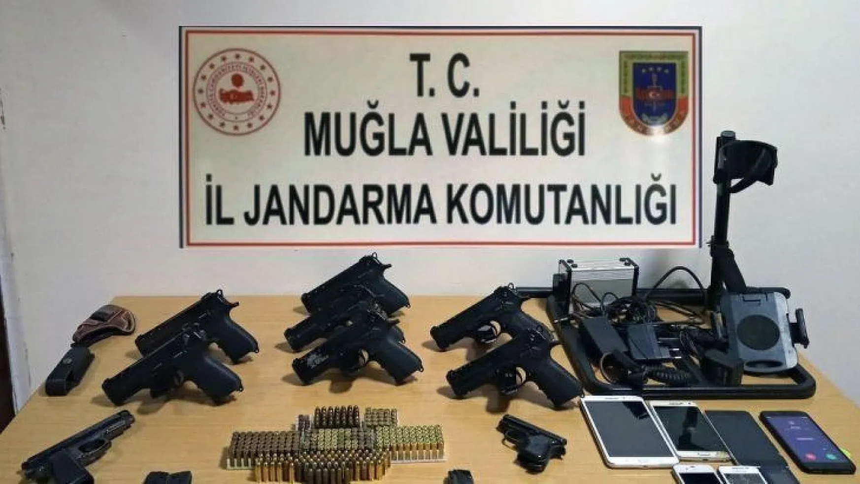 Muğla'da silah kaçakçılığına 2 tutuklama