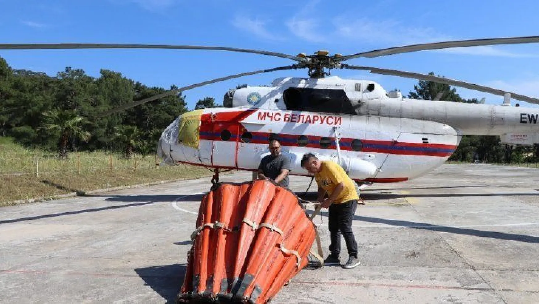 Muğla'da yangın helikopterleri göreve başladı