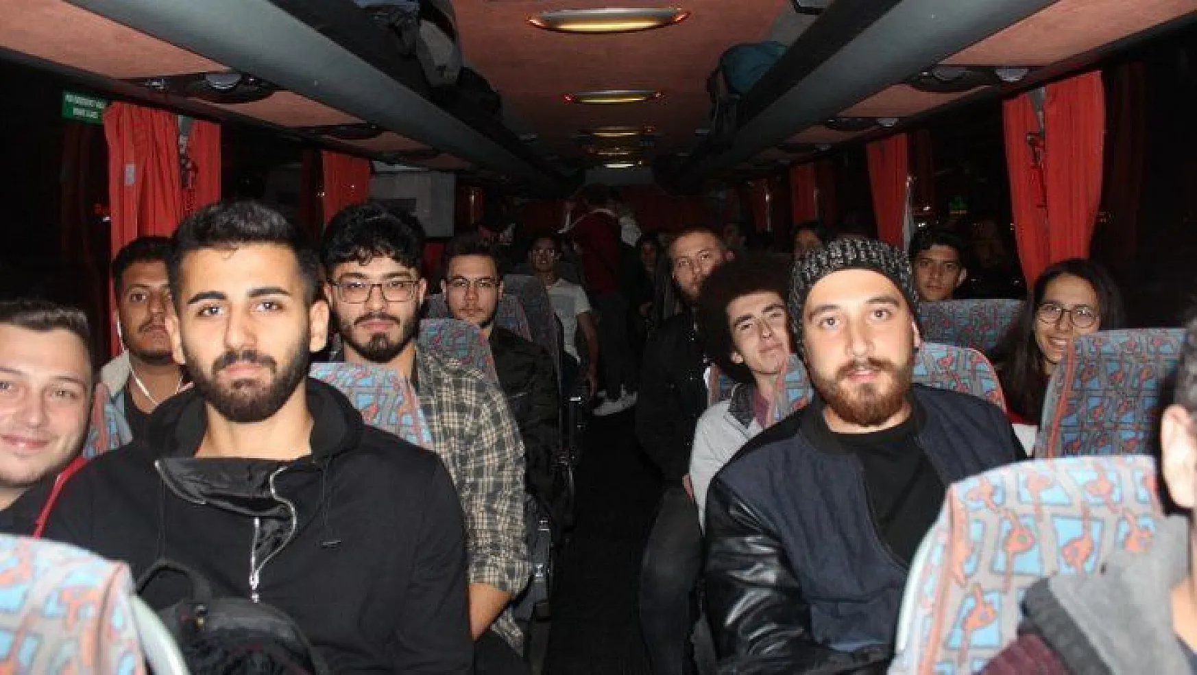 Muğla'dan 35 öğrenci Enerji Verimliliği Kongresine götürüldü