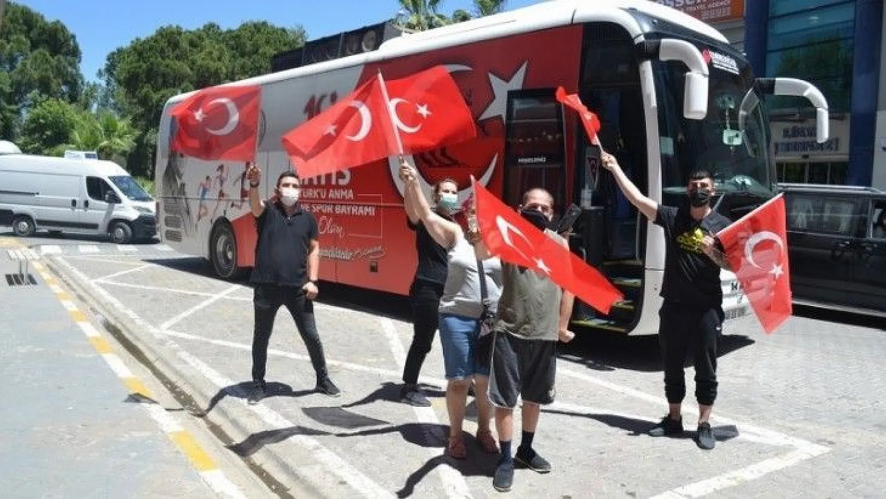 Muğla Valiliği 19 Mayıs otobüsü Fethiye'de