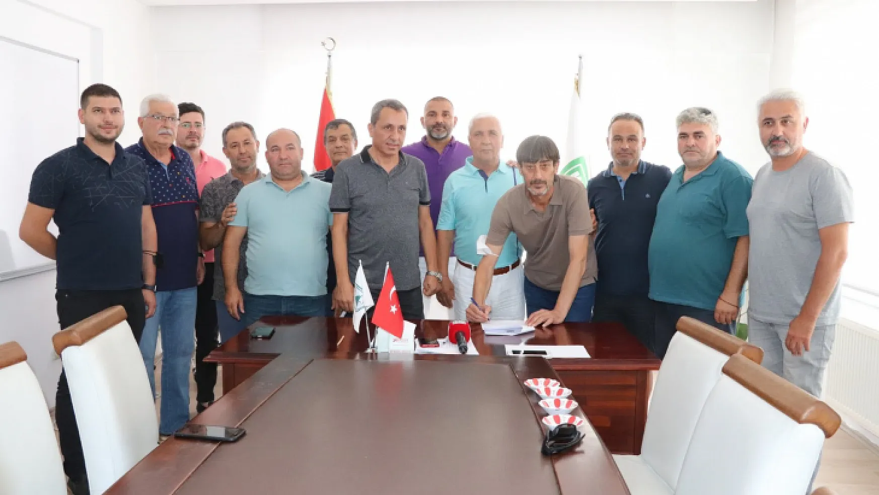 Muğlaspor'un Yeni Teknik Direktörü Tayfun Hut Oldu