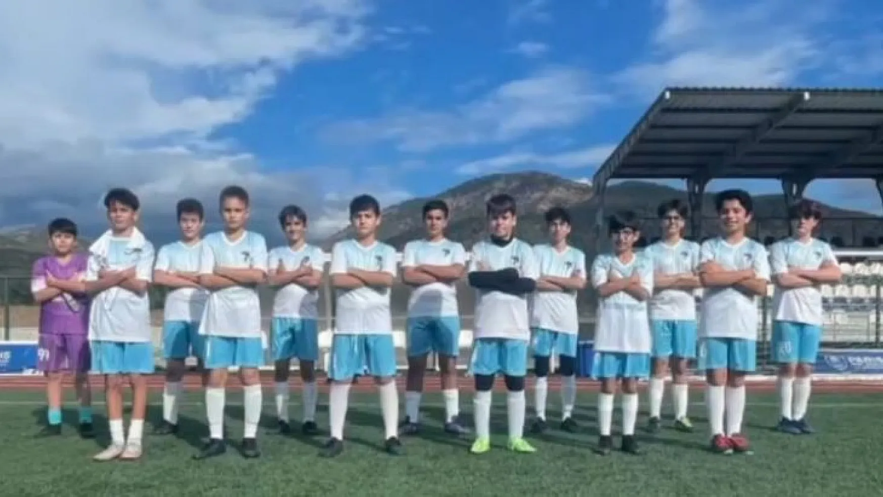 Okullar Arası Futbol Turnuvası Devam Ediyor