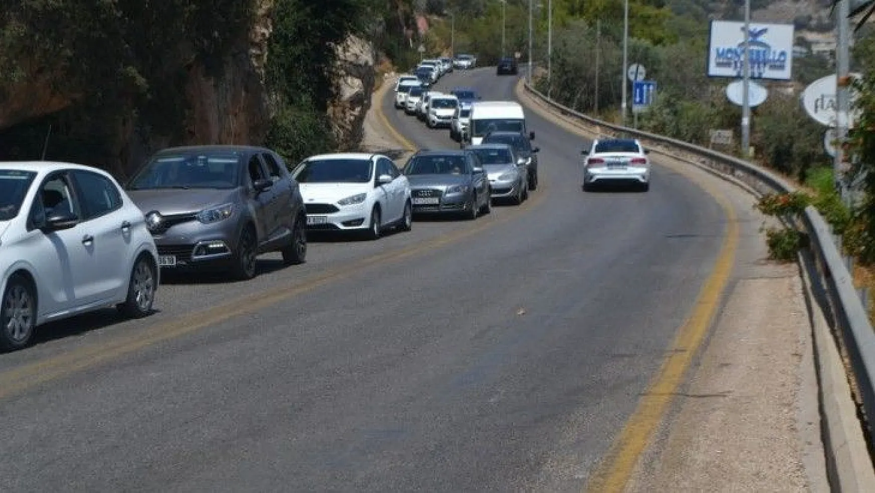 Ölüdeniz'in trafik sorununa profesyonel yardım bekleniyor
