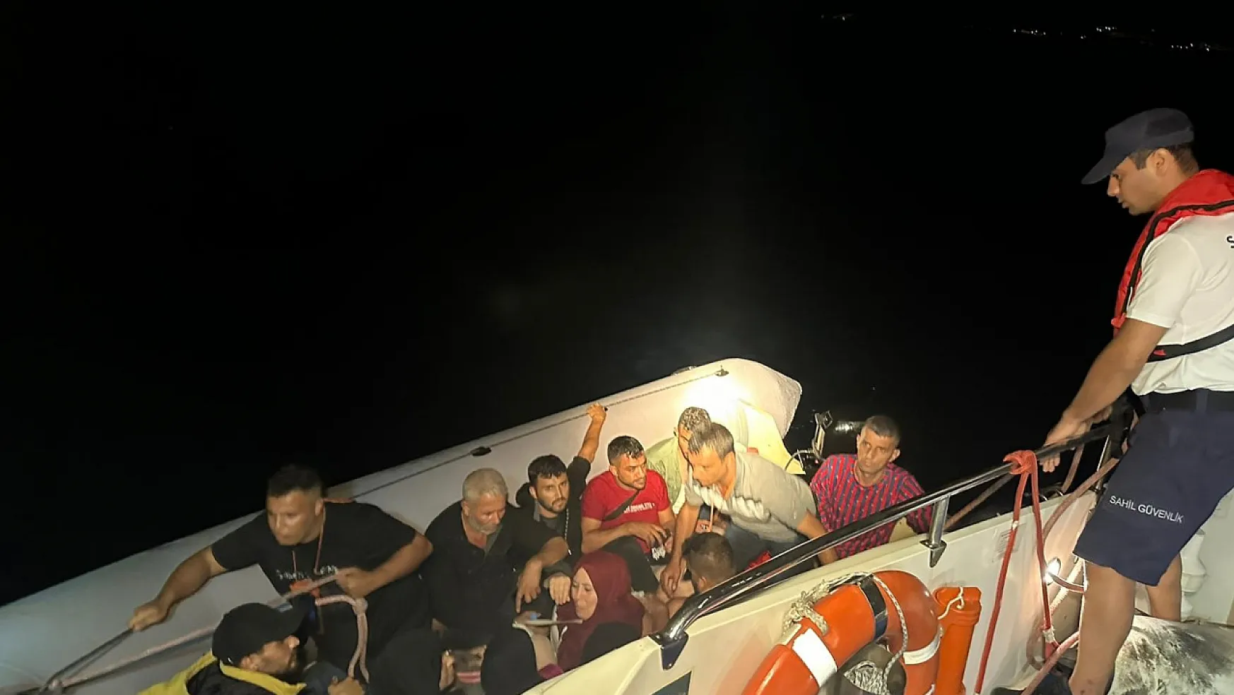 Radarla tespit edilen düzensiz göçmenler yakalandı